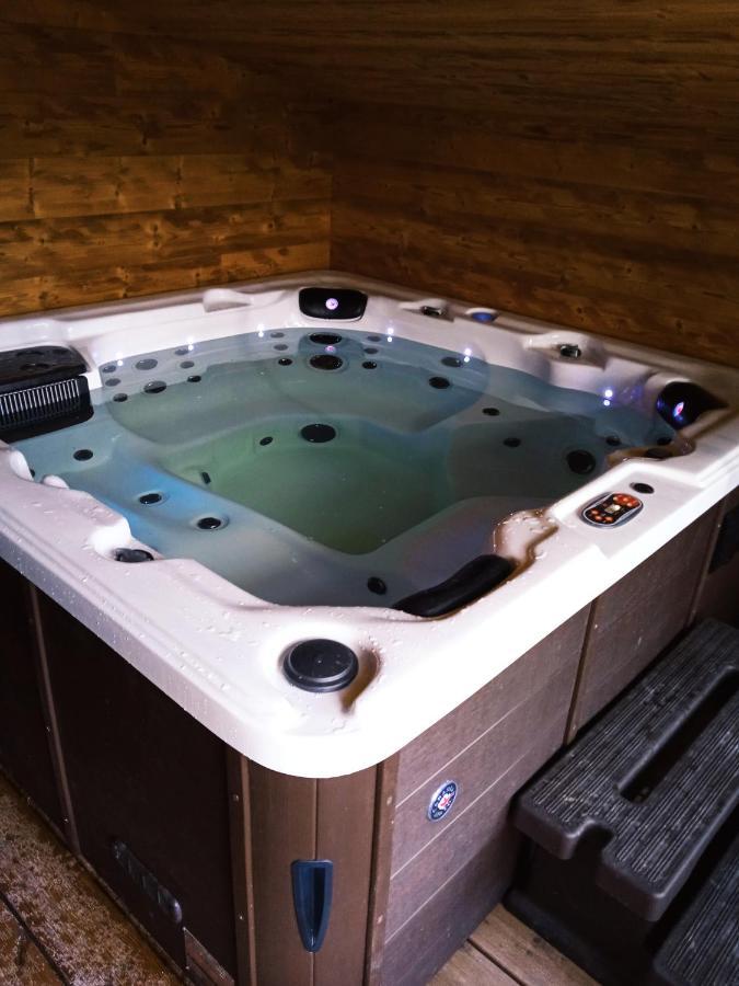 Châteaurenard Gite Du Mas De La Finiere ,Avec Spa Interieur מראה חיצוני תמונה
