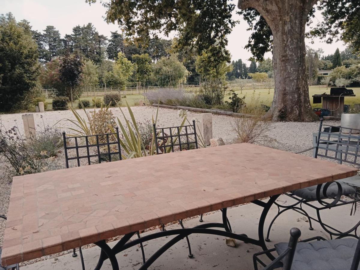 Châteaurenard Gite Du Mas De La Finiere ,Avec Spa Interieur מראה חיצוני תמונה