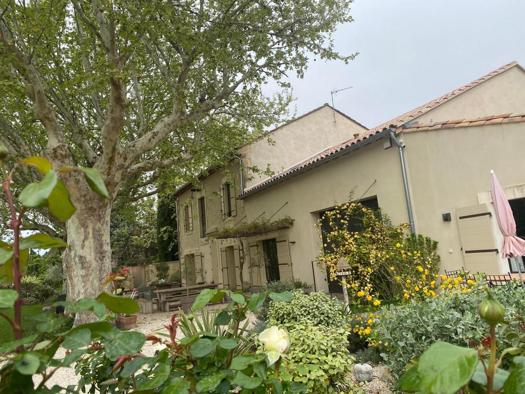 Châteaurenard Gite Du Mas De La Finiere ,Avec Spa Interieur מראה חיצוני תמונה
